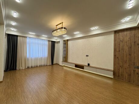 3-room apartment, 142 m², Neftçilər: 352 000 ₼ 5