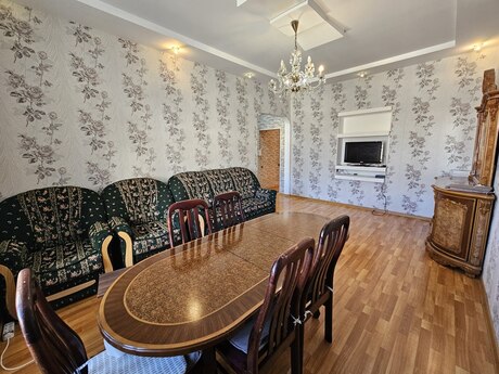 Объявление №6178977 - Баку, м. Низами, 3-комн., 90 м², 3/5 этаж
