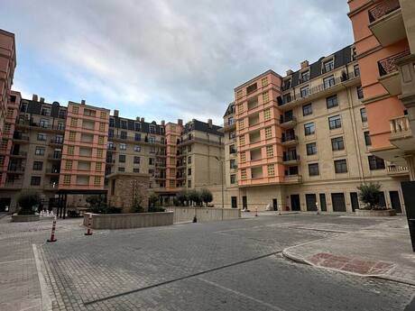 Elan №6179025 - Bakı, Ağ şəhər q., 2 otaqlı, 90 m², 3/7 mərtəbə