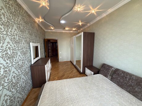 3 otaqlı mənzil, 85 m², Əhmədli: 215 000 ₼ 3