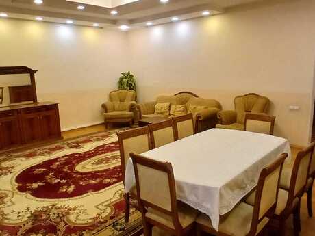 Elan №6179176 - Bakı, Nizami m., 3 otaqlı, 140 m², 8/18 mərtəbə