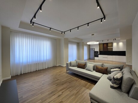 3 otaqlı yeni tikili - Ağ şəhər q. - 150 m²