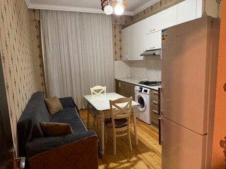 Elan №6179228 - Bakı, Nəsimi r., 2 otaqlı, 70 m², 3/16 mərtəbə