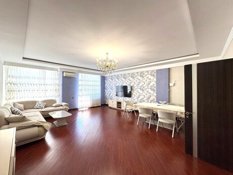 Elan №6179456 - Bakı, Gənclik m., 3 otaqlı, 140 m², 14/17 mərtəbə