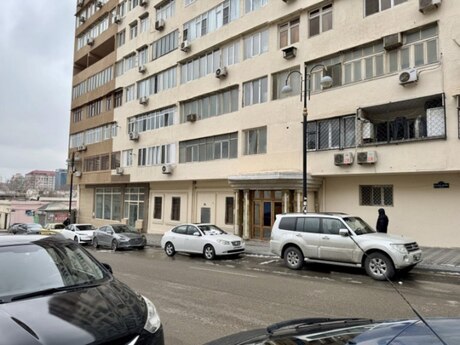 Объект - м. Низами - 226.1 м²