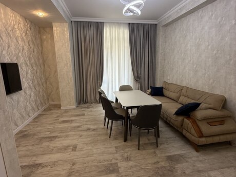 2 otaq · 67,5 m² · 3/7 mərtəbə, Ağ şəhər
