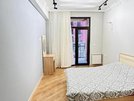 2-room apartment for rent, 70 m², West Town: 999 ₼/mo 3