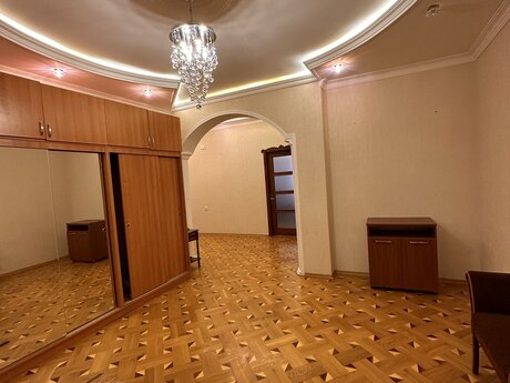 3-комнатная квартира, 140 м², İnşaatçılar: 360 000 ₼ 3