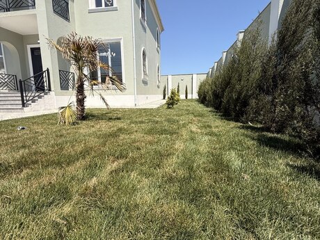 4 otaqlı həyət evi, 200 m², Binə: 210 000 ₼ 2