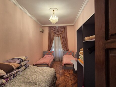 2 otaqlı mənzil, 49 m², 28 May: 175 000 ₼ 3