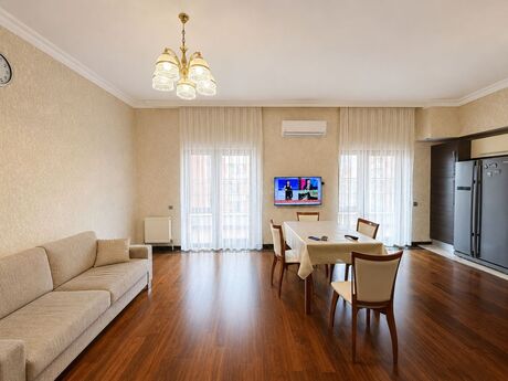4 otaqlı mənzil, 212 m², Nəsimi: 700 000 ₼ 3