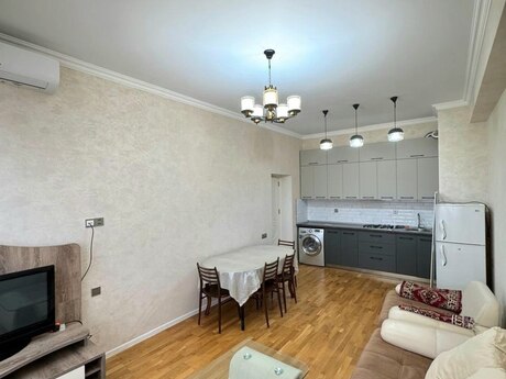 3 otaqlı yeni tikili - Yeni Günəşli q. - 67 m²