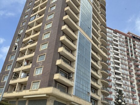 Объявление №6180385 - Баку, пос. Бадамдар, 3-комн., 158 м², 16/18 этаж