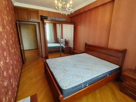 Elan №6180410 - Bakı, Azadlıq Prospekti m., 2 otaqlı, 90 m², 5/16 mərtəbə