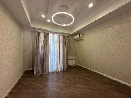 4 otaqlı ofis - Ağ şəhər q. - 170 m²