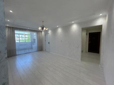 4 otaqlı köhnə tikili - Xırdalan - 75 m²