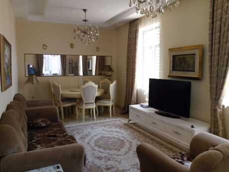 5 otaqlı həyət evi, 200 m², Badamdar: 420 000 ₼ 5