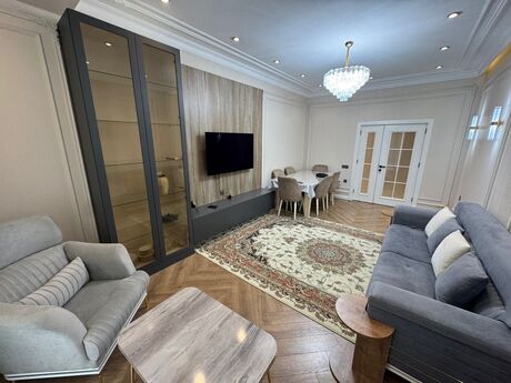 Объявление №6180946 - Баку, Хатаинский р., 4-комн., 130 м², 5/7 этаж