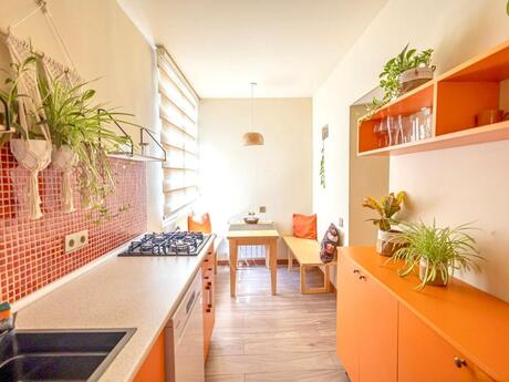 3 otaqlı köhnə tikili - İçəri Şəhər m. - 100 m²
