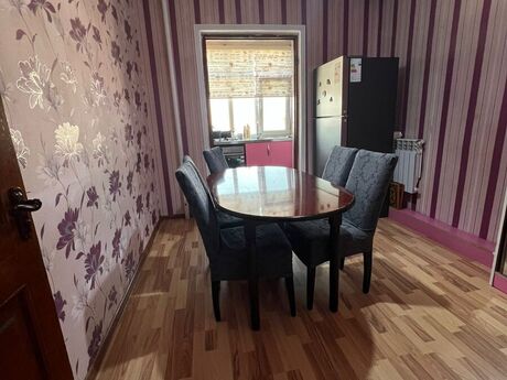 Elan №6181133 - Bakı, Yeni Günəşli q., 3 otaqlı, 60 m², 8/9 mərtəbə