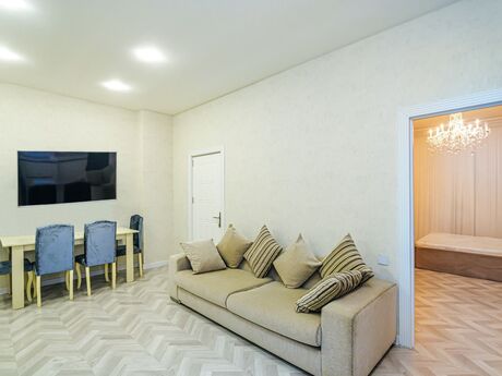 3 otaqlı mənzil, 86 m², 28 May: 285 000 ₼ 3