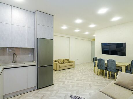 3 otaqlı mənzil, 86 m², 28 May: 285 000 ₼ 2