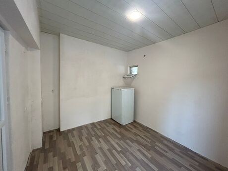 Объект - м. Низами - 30 м²