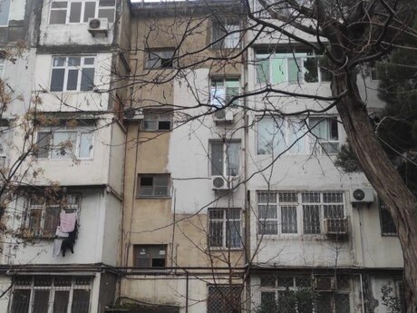 Elmlər Akademiyası m.