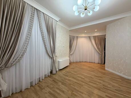 3 otaqlı mənzil, 153 m², 28 May: 780 000 ₼ 3