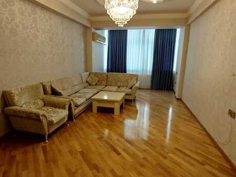 Объявление №6181707 - Баку, м. Халглар Достлугу, 3-комн., 120 м², 18/19 этаж