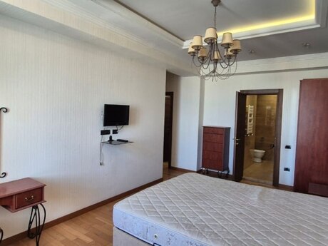 4 otaqlı mənzil, 190 m², Elmlər Akademiyası: 570 000 ₼ 3