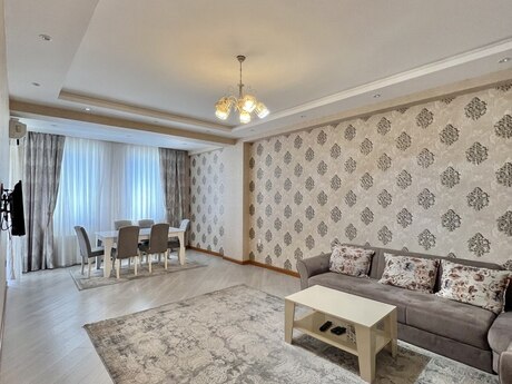 Elan №6181810 - Bakı, Nəsimi r., 2 otaqlı, 100 m², 14/17 mərtəbə