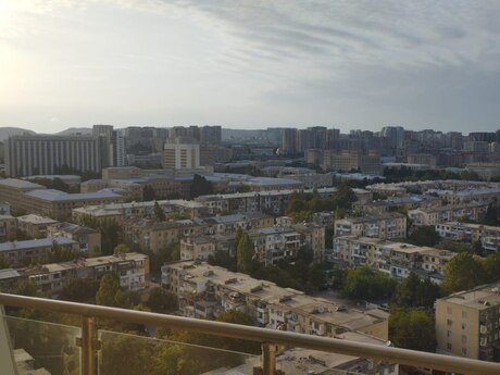 Elan №6181911 - Bakı, Elmlər Akademiyası m., 3 otaqlı, 145 m²