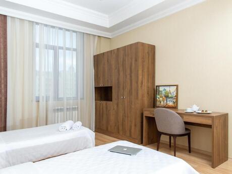 4 otaqlı yeni tikili - Koroğlu m. - 190.3 m²