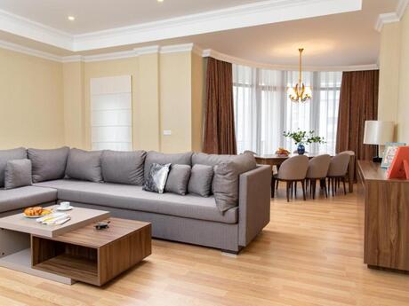 Elan №6181912 - Bakı, Koroğlu m., 4 otaqlı, 190.3 m², 3/12 mərtəbə