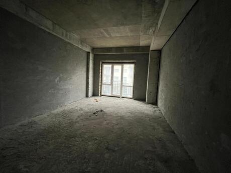 5 otaqlı yeni tikili - Ağ şəhər q. - 202 m²