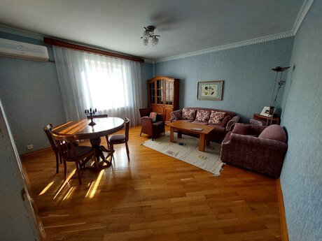 Elan №6182098 - Bakı, Elmlər Akademiyası m., 3 otaqlı, 75 m², 8/9 mərtəbə