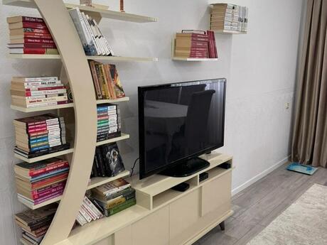 3 otaqlı köhnə tikili - Lökbatan q. - 84 m²