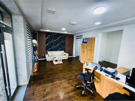 Obyekt - İnşaatçılar m. - 75 m²