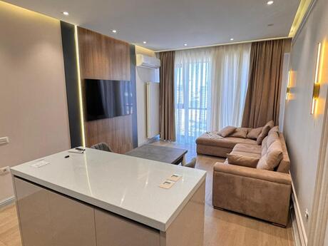Elan №6182709 - Bakı, Bakmil m., 3 otaqlı, 90 m², 17/18 mərtəbə