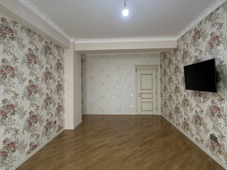 3 otaqlı mənzil, 100 m², Bakıxanov: 320 000 ₼ 2