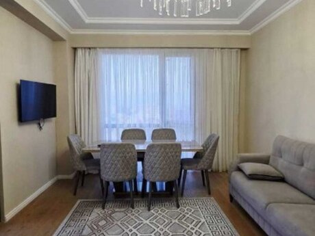 Kirayə 3 otaqlı mənzil, 90 m², İnşaatçılar: 1 000 ₼/ay 3