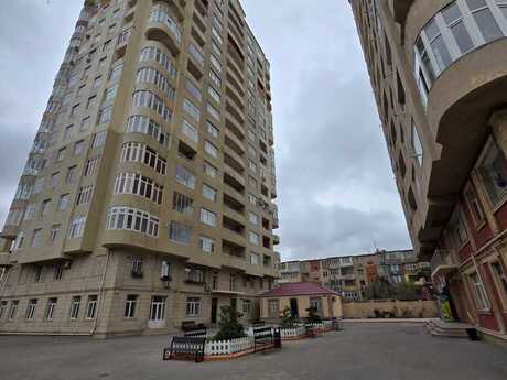 м. Нефтчиляр