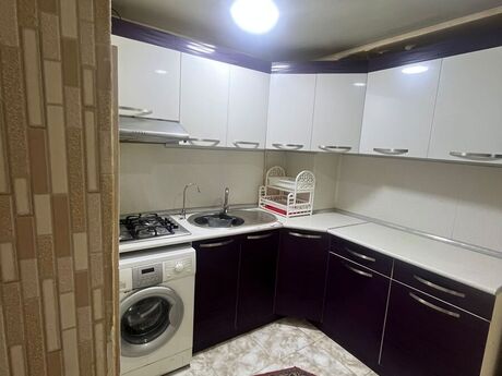 3-комн. вторичка - м. Иншаатчылар - 65 м²