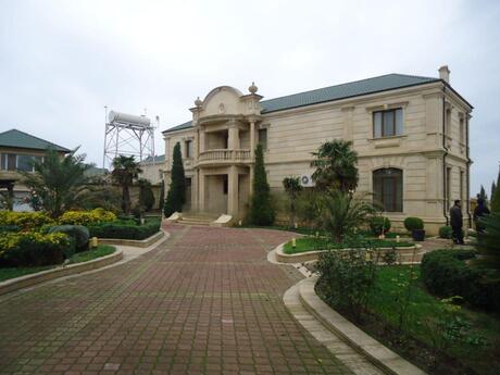 Elan №6183686 - Bakı, Novxanı q., 6 otaqlı, 400 m²