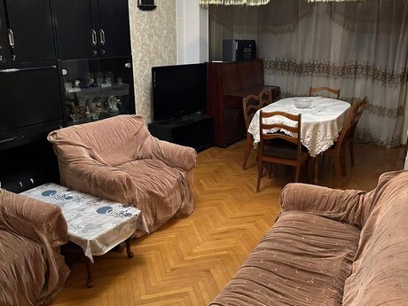 Elan №6183484 - Bakı, Memar Əcəmi m., 2 otaqlı, 50 m², 4/5 mərtəbə