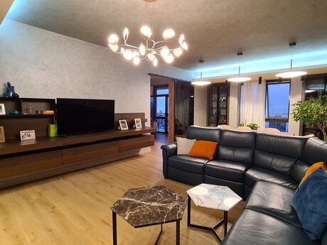Elan №6183689 - Bakı, Nizami m., 4 otaqlı, 230 m², 15/16 mərtəbə