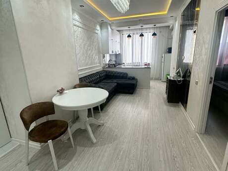 Elan №6183988 - Bakı, Həzi Aslanov q., 2 otaqlı, 58 m², 14/17 mərtəbə