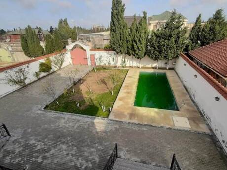 6 otaqlı həyət evi/bağ evi - Şüvəlan q. - 450 m²