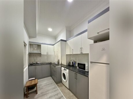 3-room apartment for rent, 100 m², Badamdar: 800 ₼/mo 5